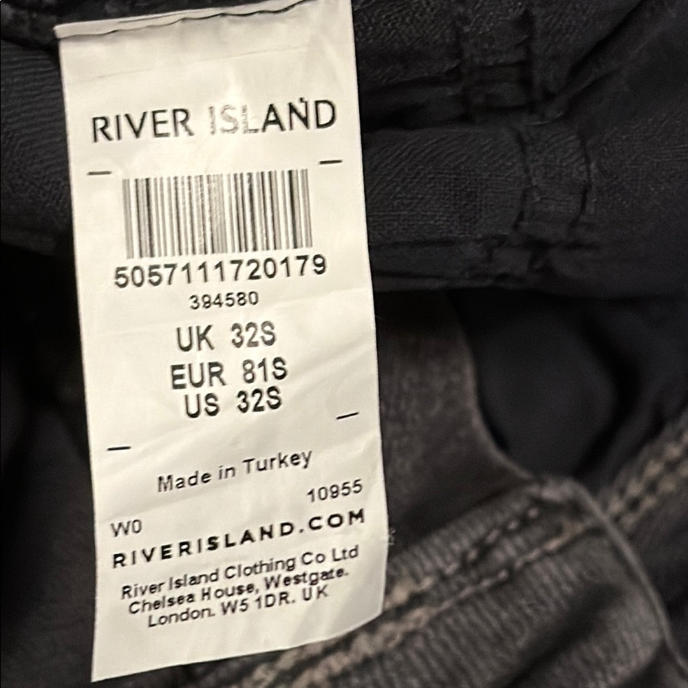 River Island (UK Brand) Men's Black Distressed Jeans size 32 - Picture 5 of 7